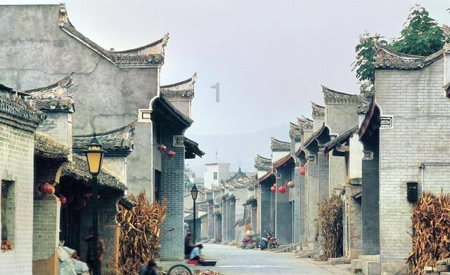 世上渣男千千万，最怕陈凯歌这种！结婚27年，陈红输得一塌糊涂！